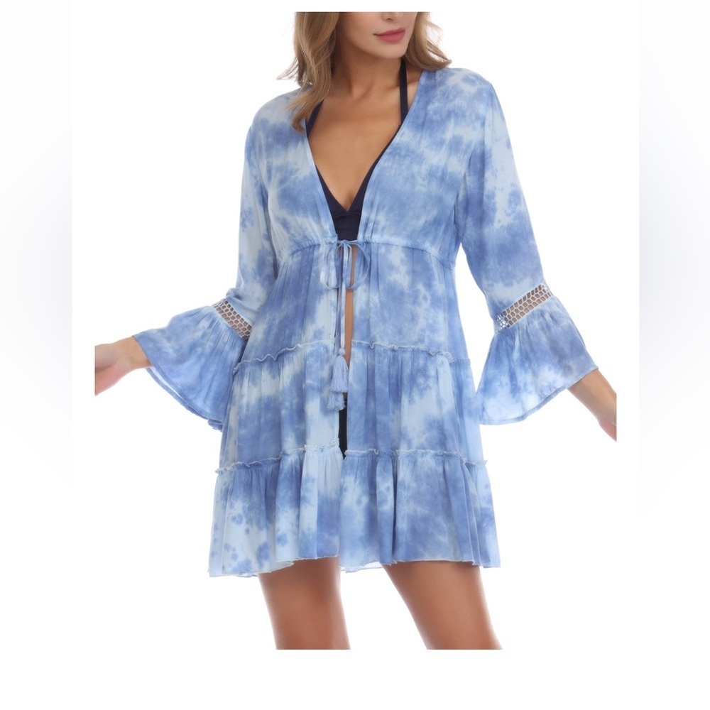 Raviya Light Blue Dress
Caja 6